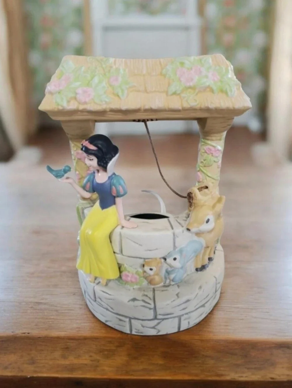 Disney’s Snow White Scentsy Warmer